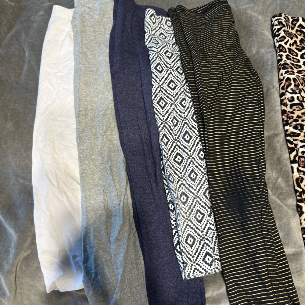 Girls 5 pairs leggings size 7-8